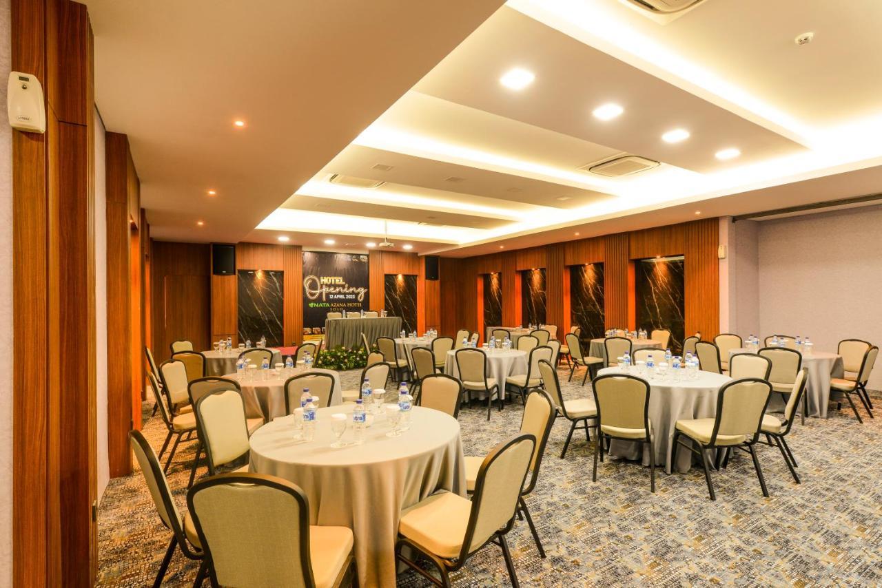 Nata Azana Hotel Solo Екстериор снимка