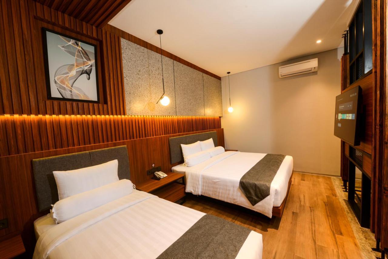 Nata Azana Hotel Solo Екстериор снимка