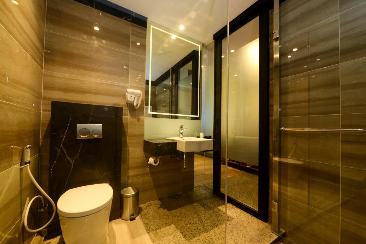 Nata Azana Hotel Solo Екстериор снимка